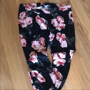 Black Floral Print Leggings